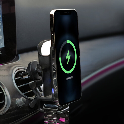 아이폰,애플워치,에어팟 한번에 충전가능 !3in1 맥세이프 차량용 무선충전기